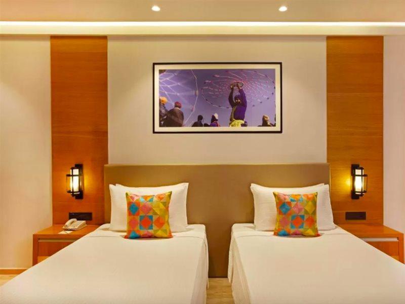 เลมอน ทรี โฮเต็ล อมฤตสร Hotel อัมริตสา ภายนอก รูปภาพ